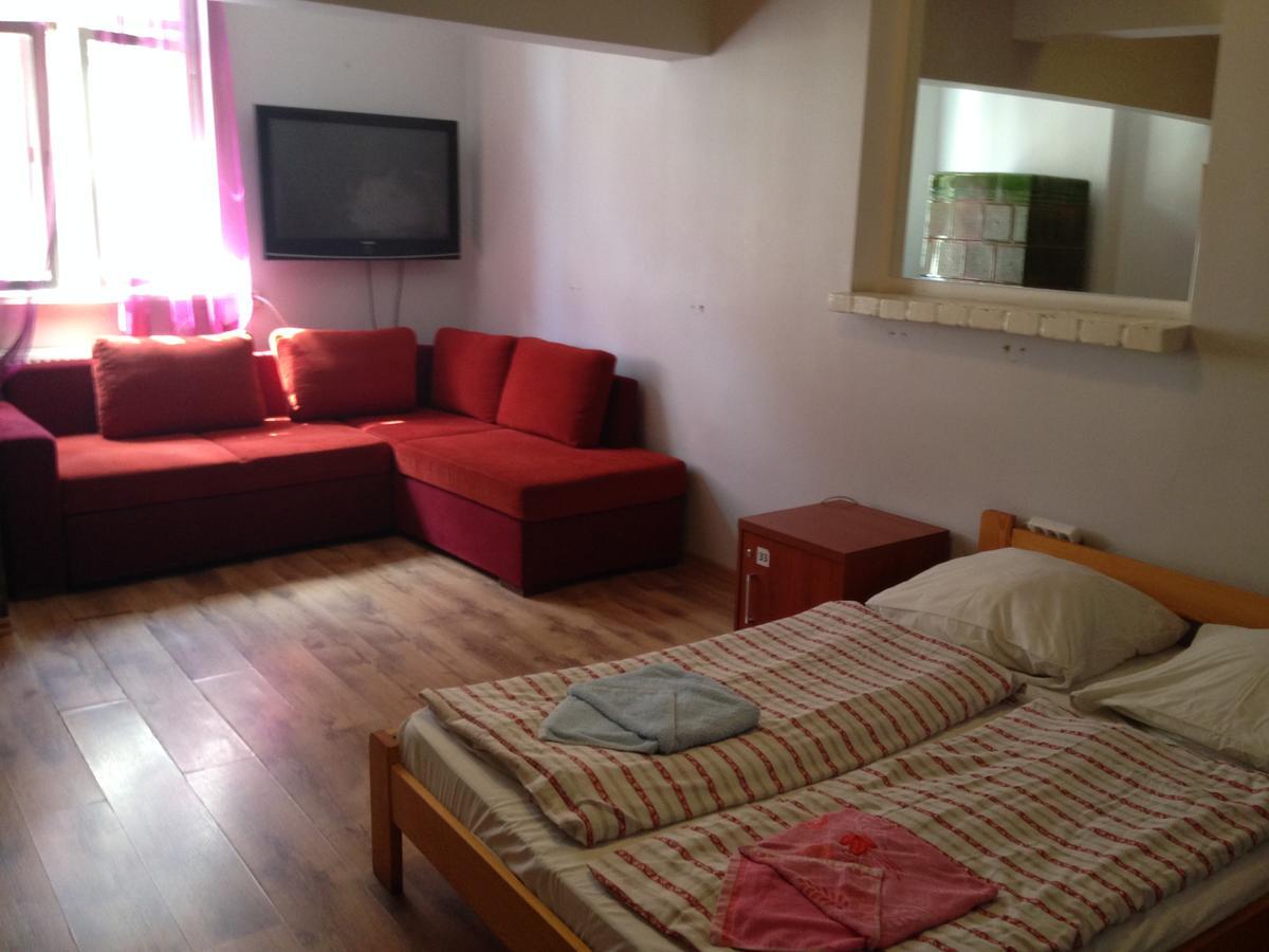 Frolic Goats Hostel 포즈난 외부 사진
