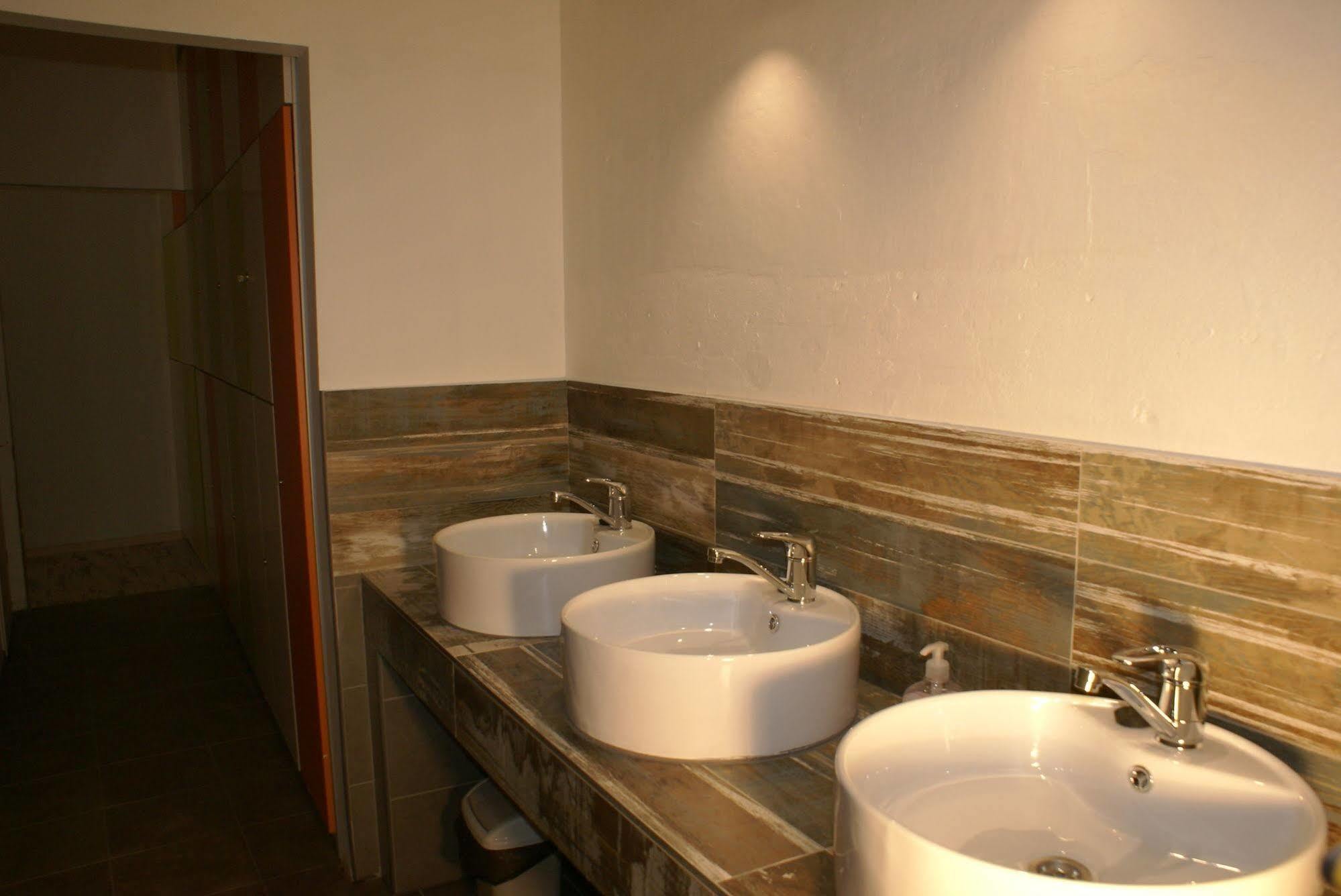 Frolic Goats Hostel 포즈난 외부 사진