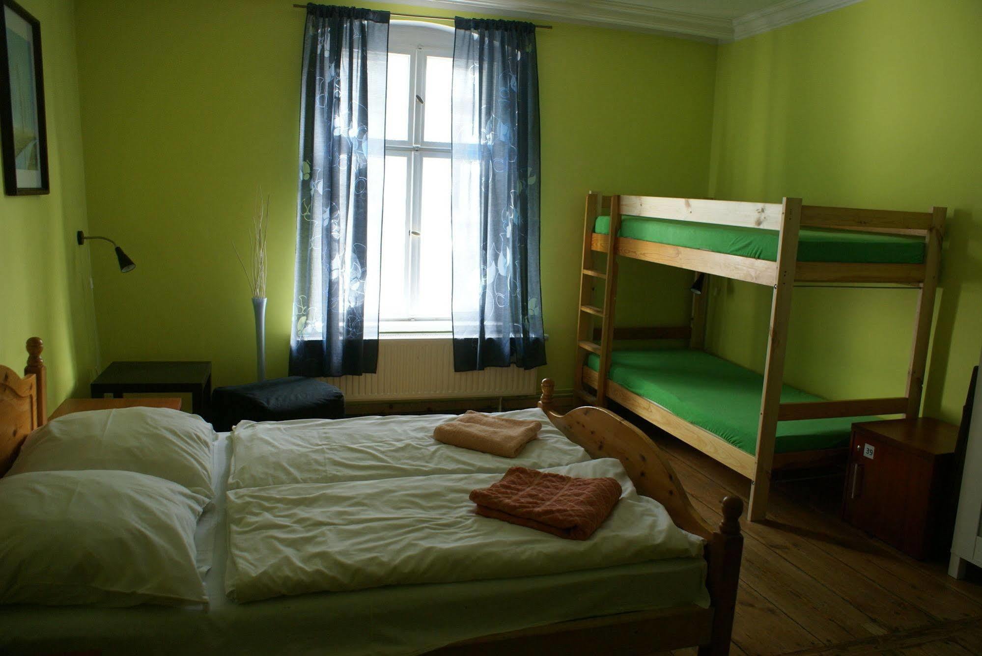 Frolic Goats Hostel 포즈난 외부 사진